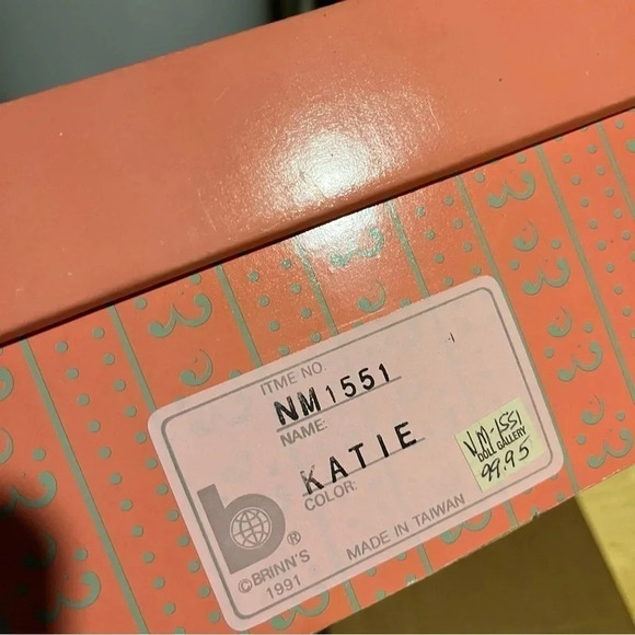 BRINN'S COLLECTIBLE PORCELAIN DOLL: Katie New Condition 1991 NM1551 - Picture 11 of 11